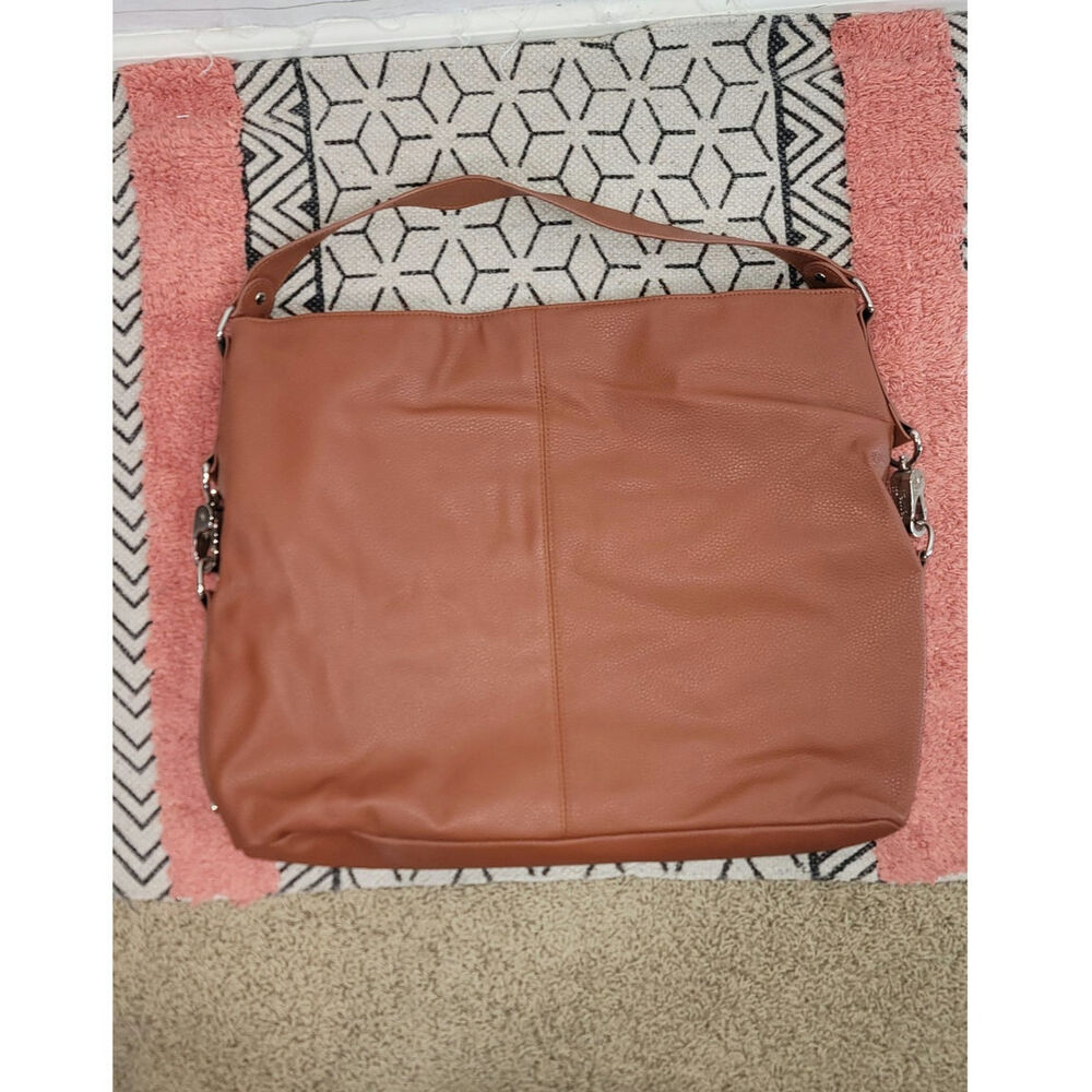 Jewell by Thirty-One Fashion Games Shoulder Bag in Pebbled Cognac Woods
